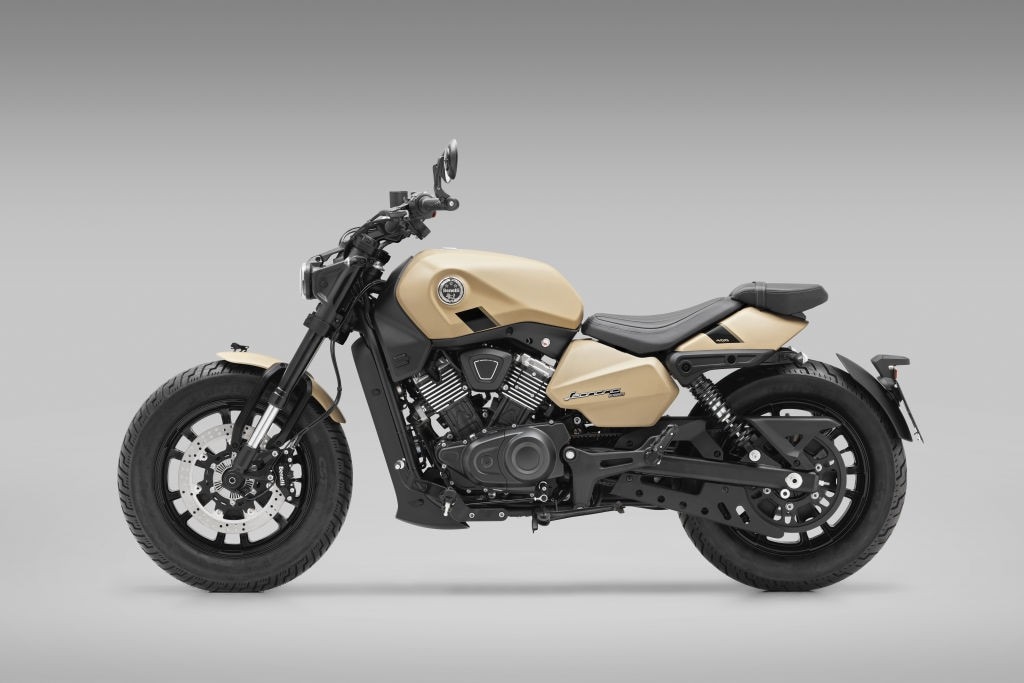 Benelli Leoncino Bobber 400: debutta sul mercato la power cruiser di Pesaro